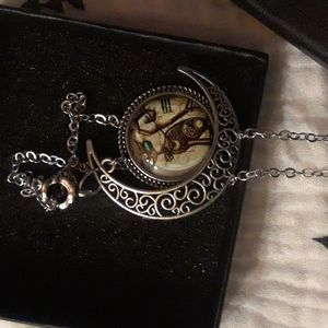 Steam punk cat necklace/steampunk cat picture.